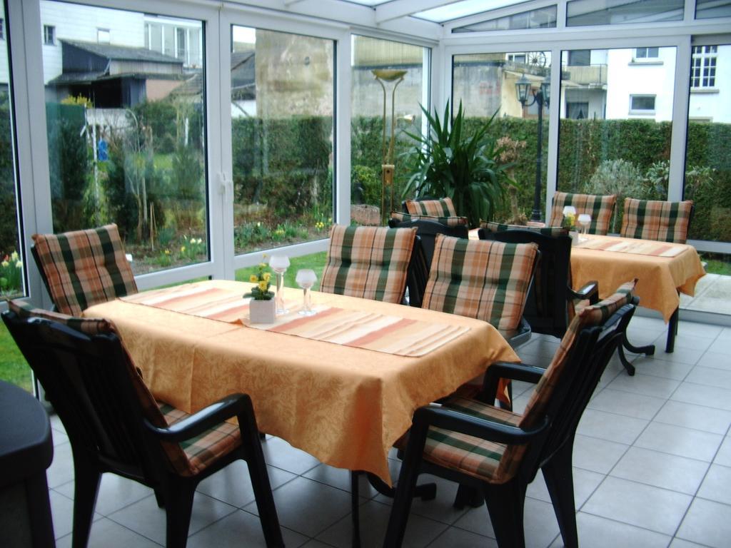 Gaestehaus Resi Hotel Zeltingen-Rachtig Kültér fotó